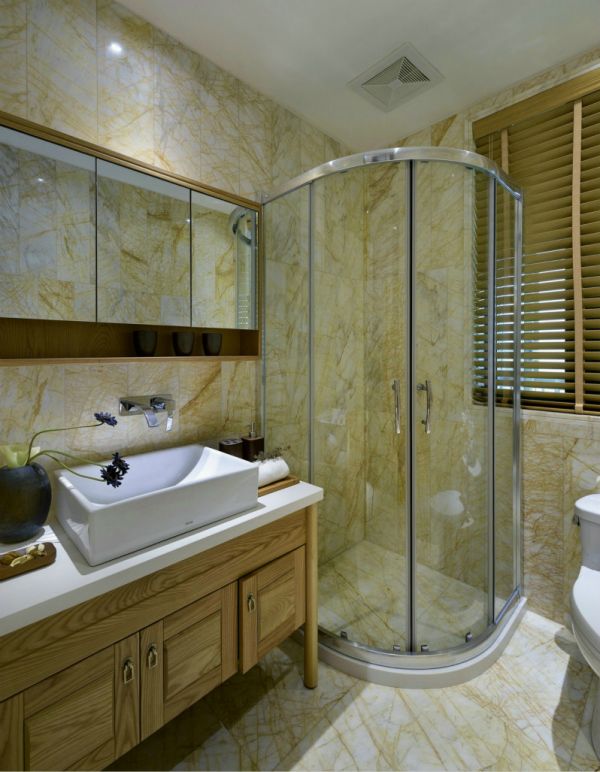 卫生间一个享受的地方，干湿分离是必须的设计，淋浴的设计，空间充足的情况下，更加实用。