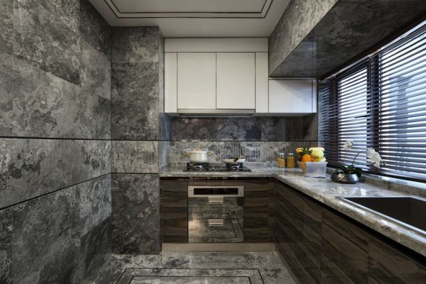 大理石墙面的厨房突出现代感，功能更耐脏。