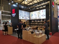 三禾锅具携明星产品引爆百货会 高品质引得参观者纷沓至来