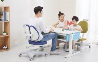 如何选择适合孩子的学习桌椅?