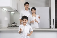 沁园净水系统:多功能,变革家装