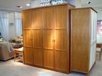 攻略：实木衣柜为什么有气味？