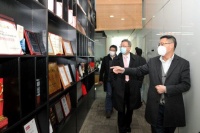 加强对防控一线社区工作者的关心关爱，民营企业在行动