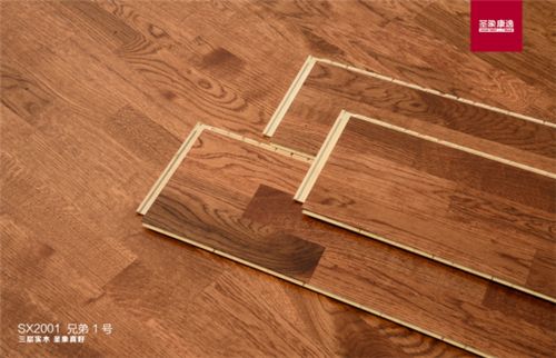 72、这是一款有艺术颜值担当的木地板：圣象三拼花OK622.png