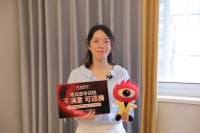 如鱼得水消费者乔女士:“试挂”让买窗帘像买衣服似简单