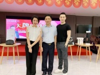 主持人亲测沪尚茗居人气样板间,开启“宠粉”直播新模式
