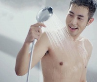 卡贝家居:热水澡还是冷水澡,究竟选哪个?