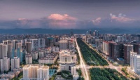 万瑞府:矗立于唐城墙遗址公园畔的艺术品