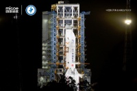 四季沐歌:见证“嫦娥五号”探测器发射成功,携手中国航天奔向更好明天