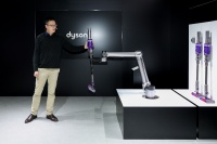 万向自由新体验:全面转变你的清洁方式 戴森Omni-glide万向吸尘器重磅来袭