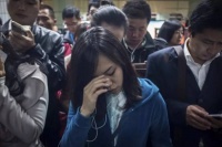低头族,无法避免的颈椎曲度变直-怎么办?
