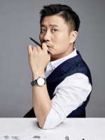 酷+设计先锋 | 右尔:于无声处听惊雷,于无色处见繁花。