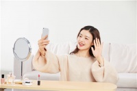 家用抗老美容仪 “黑科技”还是“忽悠术”?