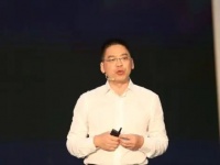 杨鑫空降索菲亚,定制家居人才变动会否继续出现多米诺骨牌效应