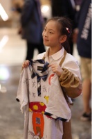 “党百岁,我十岁!”派逊校服涂鸦庆祝建党一百周年