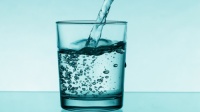 不走弯路的净水机选购技巧!卡萨帝「矿泉水」净水机银河智享健康新生活