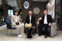 聚焦高净值人群!德尔地板联合星杰装饰新浪家居开播首期《家装三人行》