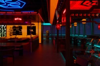 酒馆一年能赚多少钱？赛博朋克“堂口”的盈利模式