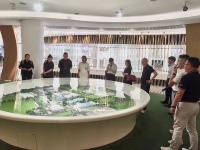 重庆兄弟装饰莅临老板电器进行参观交流,强强联合挖掘深度合作无限可能