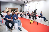 强强联合,拥抱趋势丨艺岩九鼎与抖音双赛道头部操盘手朴元签署战略合作