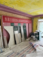 装饰公司贴砖空鼓太多,监理师严格把关赢口碑