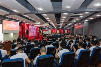 “这一次，我们玩大的”粤强瓷砖第三届金九银十无界增长营销大会圆满收官！