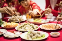老房子破破烂烂,为什么还要回家过年?