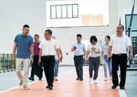 播州区人大常委会党组副书记一行莅临皇信门窗,关怀企业发展