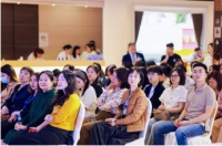 “共赴芳华”雅芳婷2025秋冬订货会启幕!