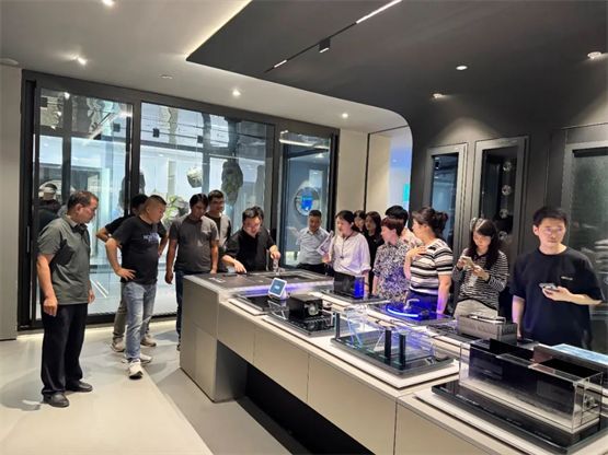 高端对话！欧福莱门窗与锦华装饰大宅设计师共话行业趋势