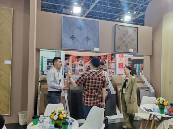 253e63db4698a30363673aac42228260