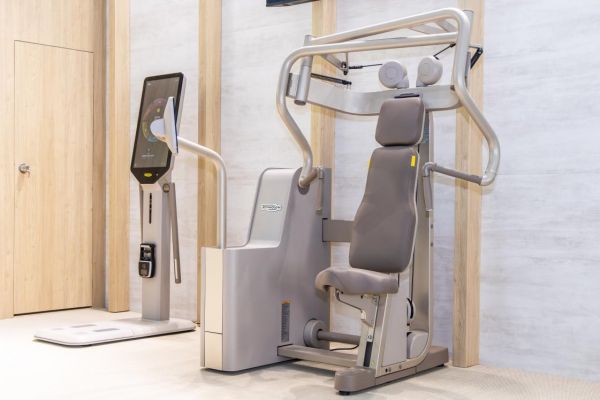 /Users/Greeny/Desktop/Technogym/Press Material/Event Release/活动新闻稿:Technogym泰诺健亮相2026设计上海,携全新Sand Stone砂岩系列开启健康奢华生活新纪元/图片资料/2026设计上海Technogym泰诺健展台(2).jpeg2026设计上海Technogym泰诺健展台(2)